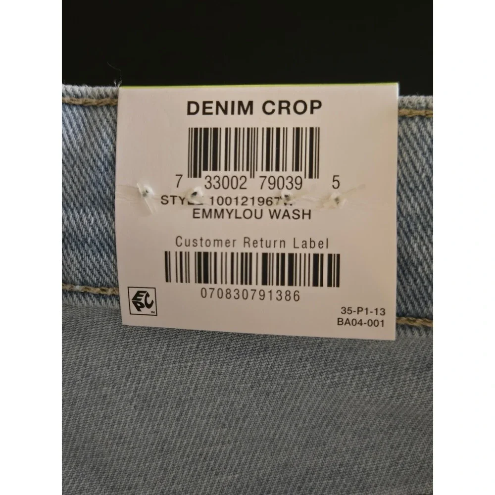 Style & Co Plus Women's 18W Straight Crop Jeans High Rise Wash Light Blue Denim - Picture 3 of 10